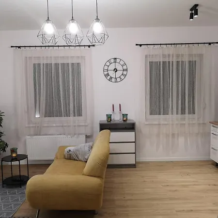 Jellow * Jelenia Góra